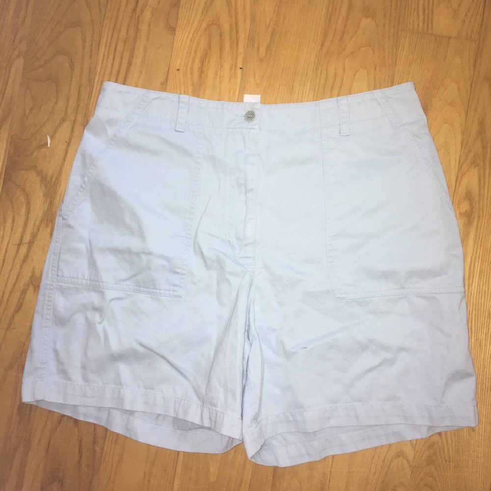 Jones New York pale blue shorts